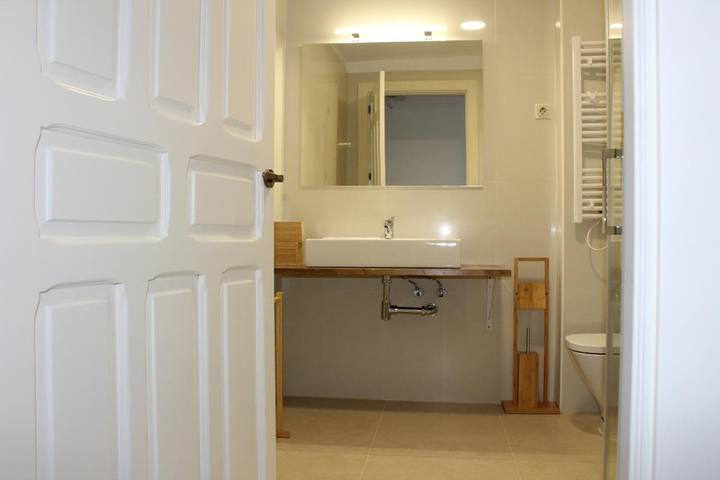 Apartamento de vacaciones para 8 personas, con balcón y jacuzzi en Provincia de Guadalajara - 3