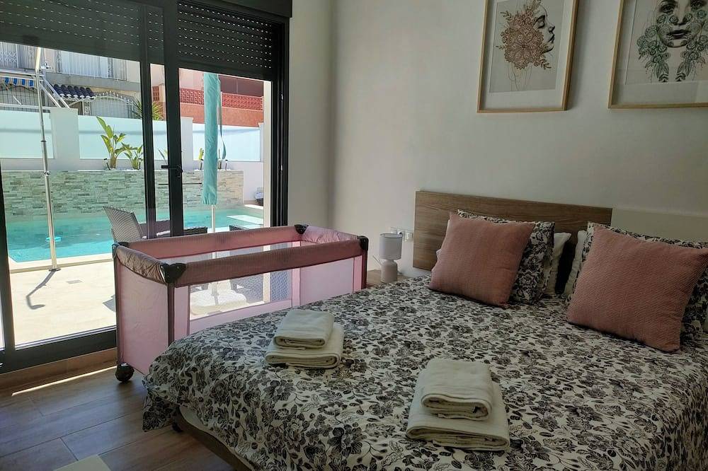 Independent villa with private pool, 5 min from the beach! in San Pedro del Pinatar, Costa Cálida