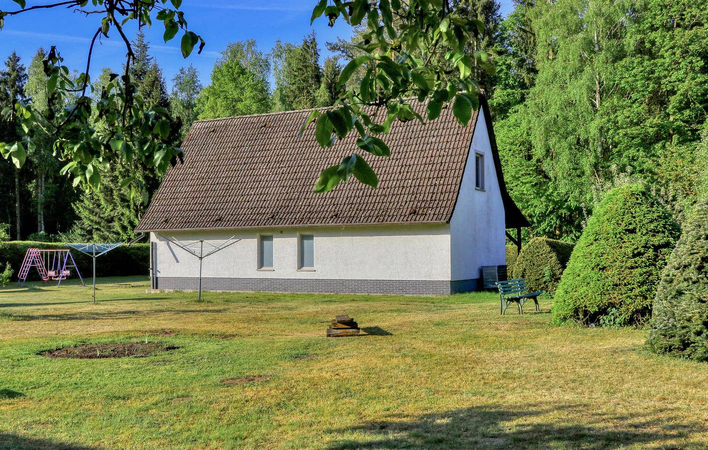 Ganze Ferienwohnung, Rückzugsort am Strand mit Parkplatz, Terrasse, Küche und Soundsystem in Blankensee (Mecklenburg), Mecklenburg-Strelitz
