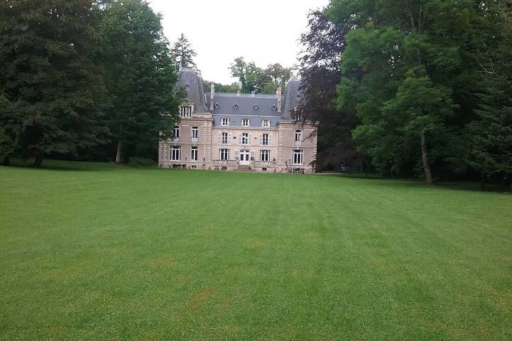 Château pour 10 personnes, avec jardin et piscine dans la Meuse