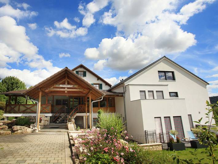 Ferienwohnung für 2 Personen, mit Balkon und Balkon/Terrasse sowie Terrasse und Garten in Beilngries - 2