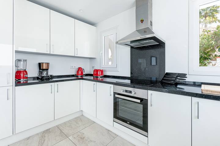 Casa rural para 12 personas, con balcón y jardín en Benalmádena - 2