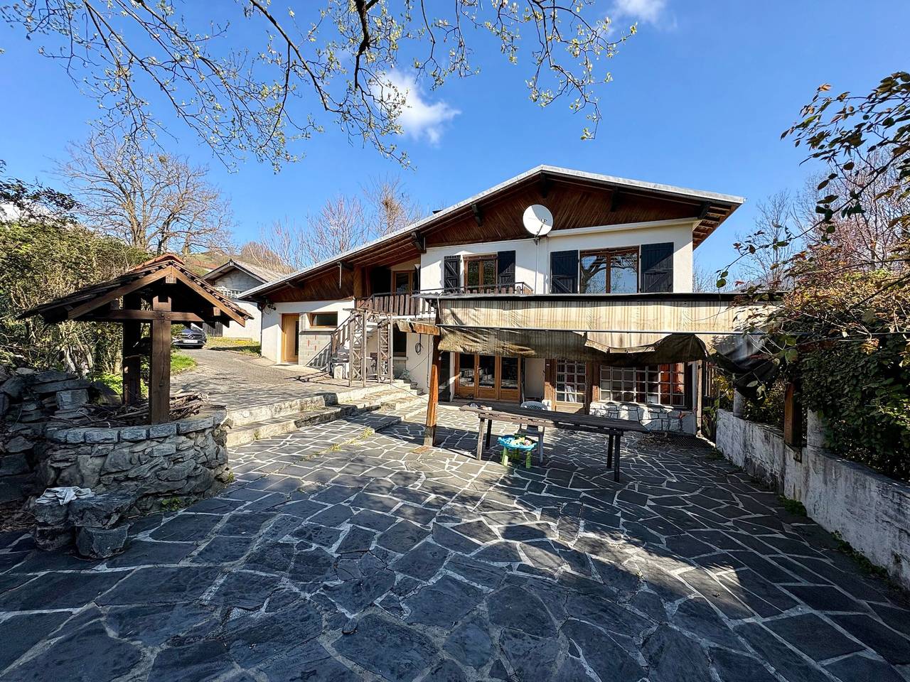 Grande maison avec jardin et salle de sport - Porte de Savoie in Porte-de-Savoie, Région de Chambéry