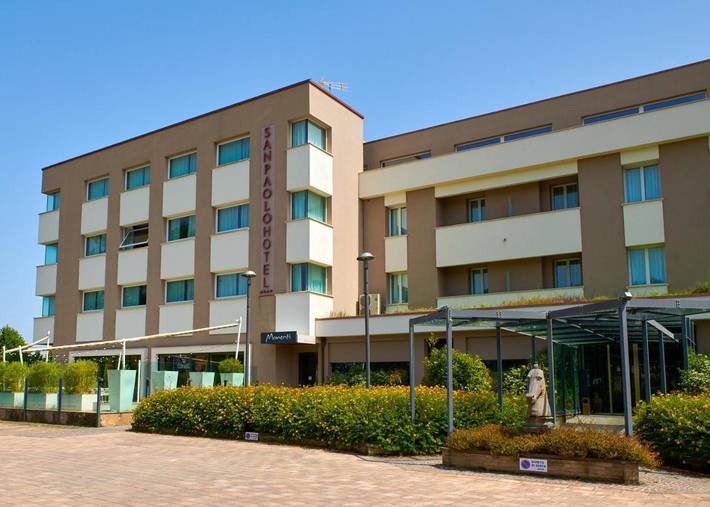 Hotel per 3 persone, con giardino e piscina nonché panorama - 1