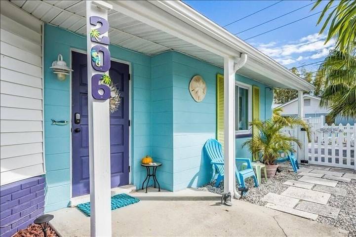 Vacation rental for 4 people, with hot tub and terrace, with pets in Anna Maria (FL)