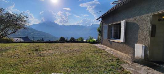Gîte pour 6 personnes, avec vue à Azet