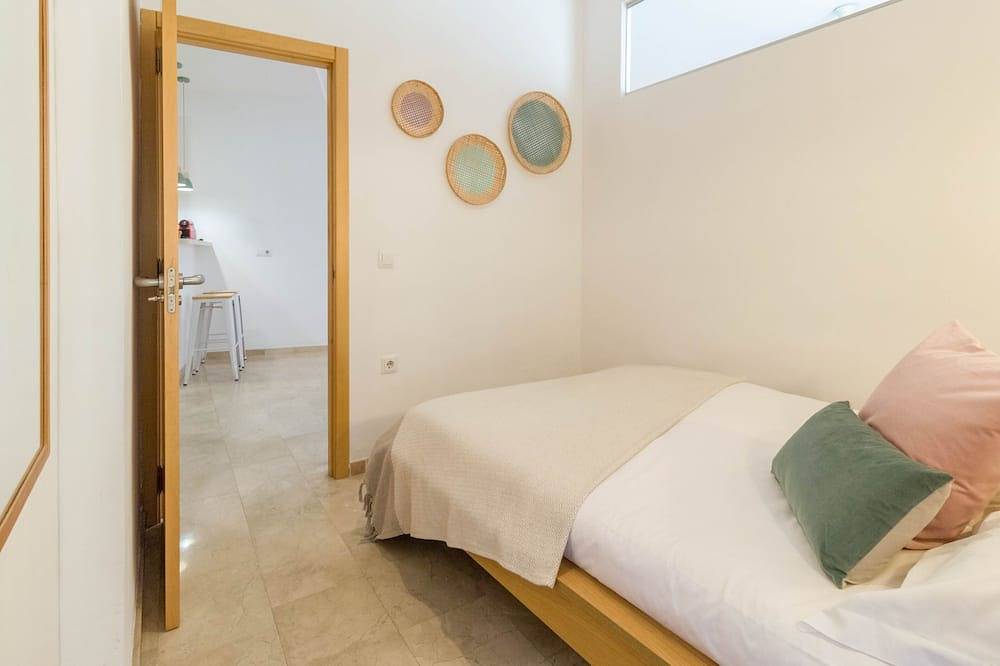 Apartamento entero, Amazing Shiny Apartment Torres de Serranos !  Estancia maxima 10 dias! in Valencia City Centre, Valencia