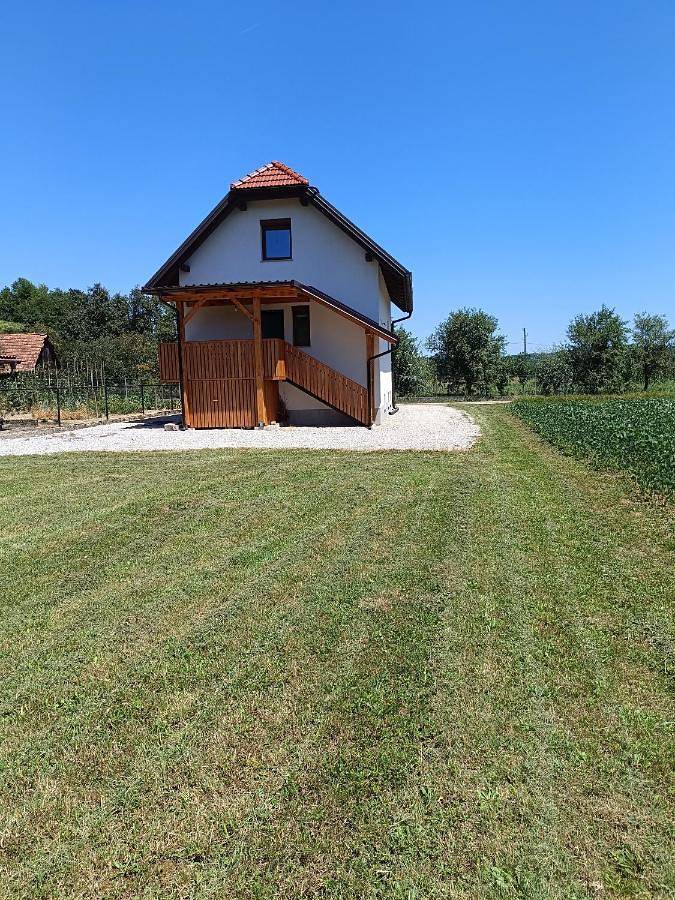 Ferienhaus für 5 Personen, mit Terrasse und Garten sowie Ausblick
