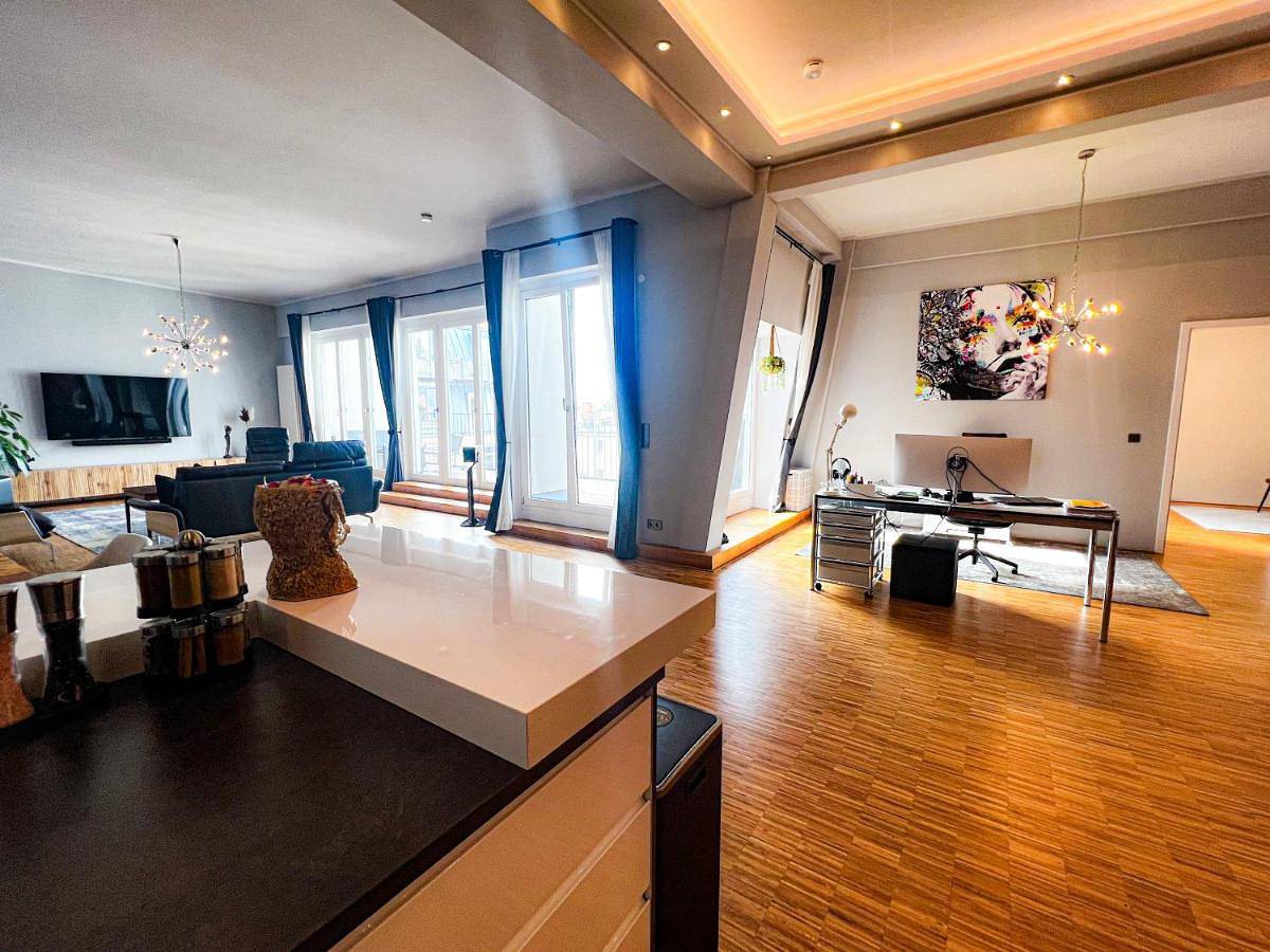 Geheel appartement, Luxurious, huge designer Loft, central Kreuzberg in Kreuzberg, Berlijn