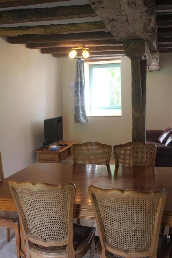 Le Cerisier at Closerie Les Roches - 2 Bed Country Cottage in Bouillé-Loretz, Vallée de la Loire