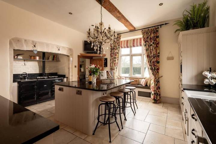 Location de vacances pour 6 personnes, avec jardin et jacuzzi à Bibury - 4