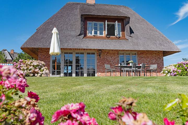 Ferienhaus mit Meerblick für 6 Personen, mit Ausblick und Garten in List (Sylt)