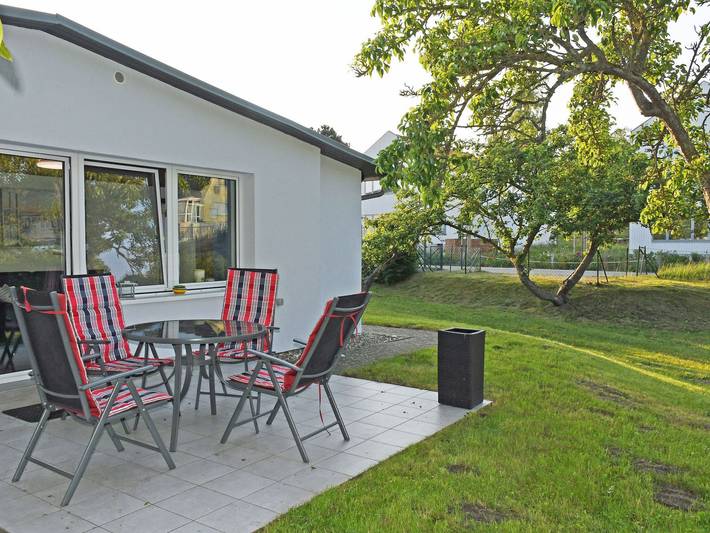 Ferienwohnung für 4 Personen, mit Terrasse und Garten sowie Ausblick und Seeblick in Göhren - 2