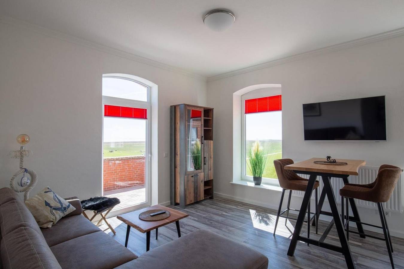 Ganze Wohnung, Apartment 'Ankerplatz Über Dem Hafen - Pub' mit Meerblick, Balkon und Wlan in Tammensiel, Pellworm