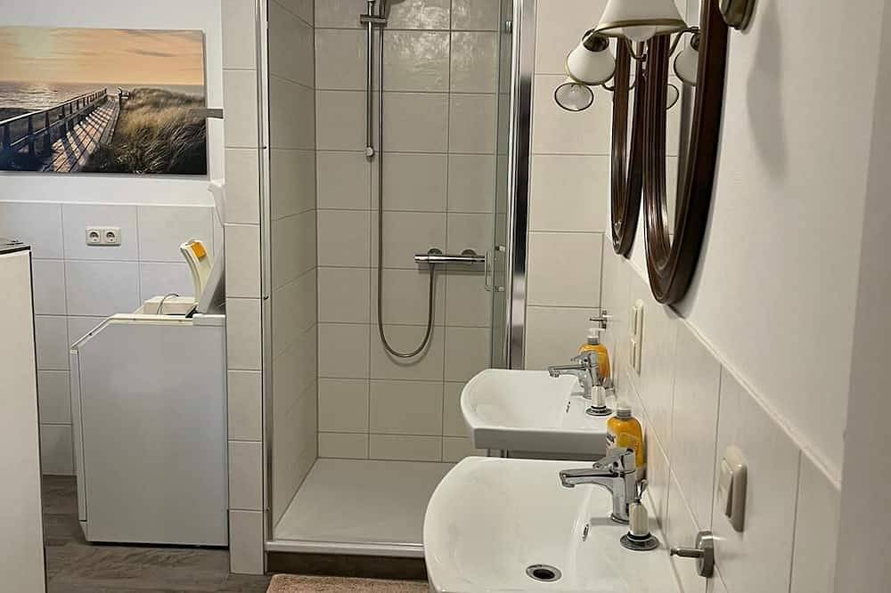 Ganze Wohnung, Ferienwohnung nahe Heidepark & Serengetipark in Bergen (Niedersachsen), Landkreis Celle