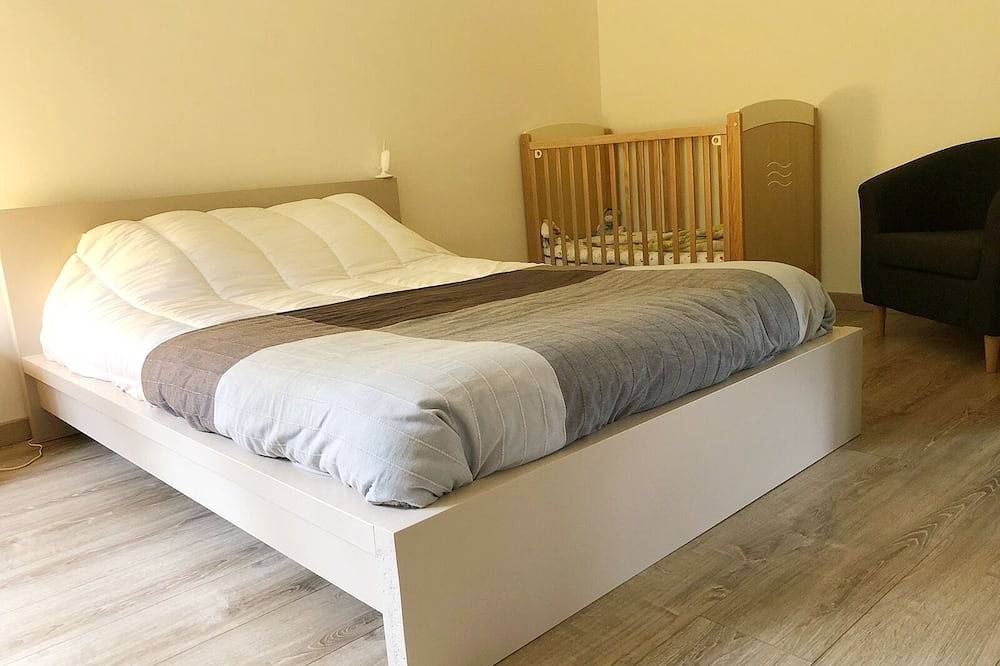 Casa normando con piscina en el campo in Bâlines, Región de Évreux
