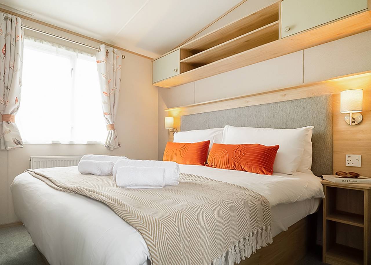 Luxury 2 Bed (Pet) in Horsey, The Broads