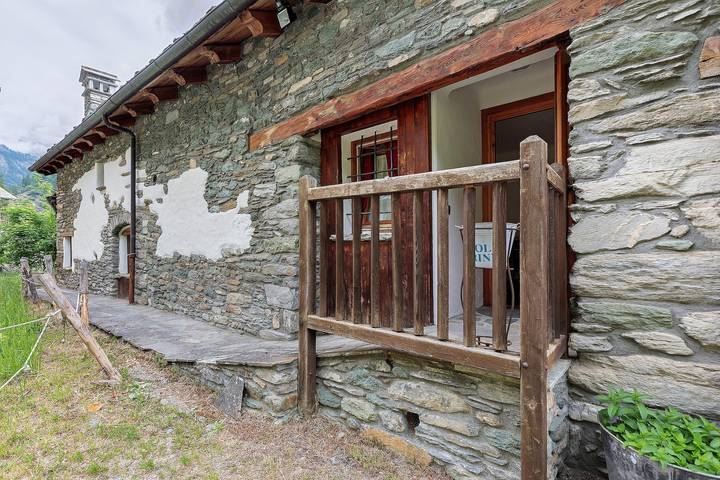 Room 'Camera 5 - Doppia' with Mountain View and Wi-Fi in Comune di Ollomont, Valaisalperna