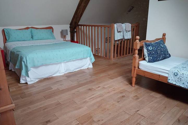 Modernisiertes Haus mit einem Schlafzimmer im Herzen der Landschaft der Touraine in Charnizay, Loches und Umgebung