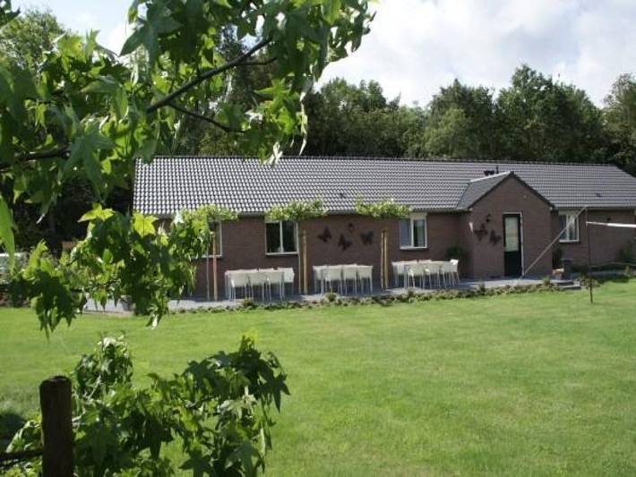 Ferienhaus für 18 Personen, mit Terrasse und Pool