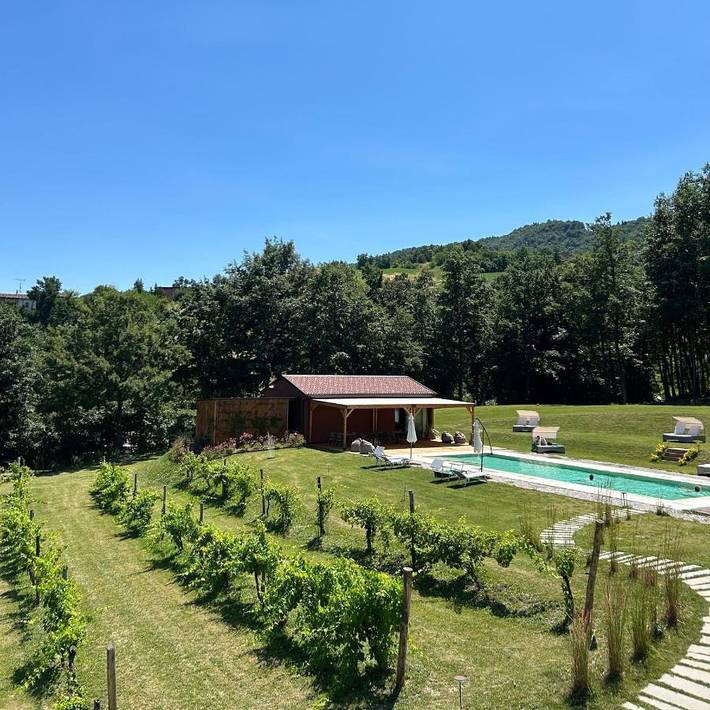 Agriturismo per 4 persone, con giardino e piscina nonché panorama in Provincia di Modena