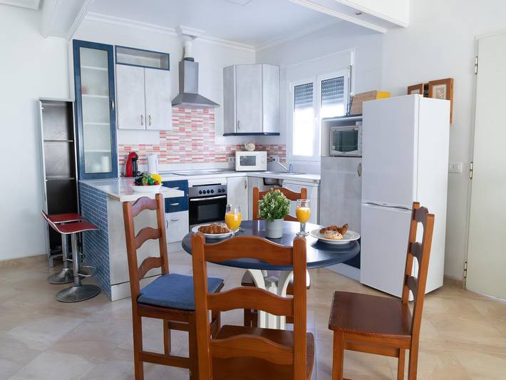 Casa de vacaciones para 8 personas, con piscina además de terraza y jacuzzi en Provincia de Almería - 4