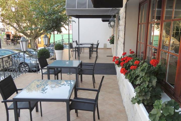 Hôtel pour 4 personnes, avec Terrasse à Sisteron