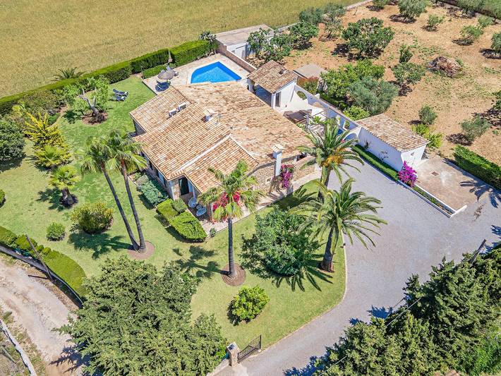 Villa Bayhouse by Sunvillas Mallorca in Pollença, Mallorcas Küste