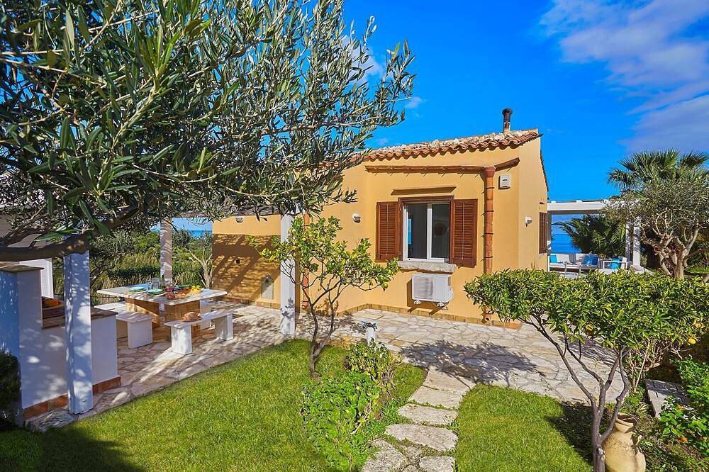 Villa Gaia, Scopello in Scopello, Castellammare del Golfo
