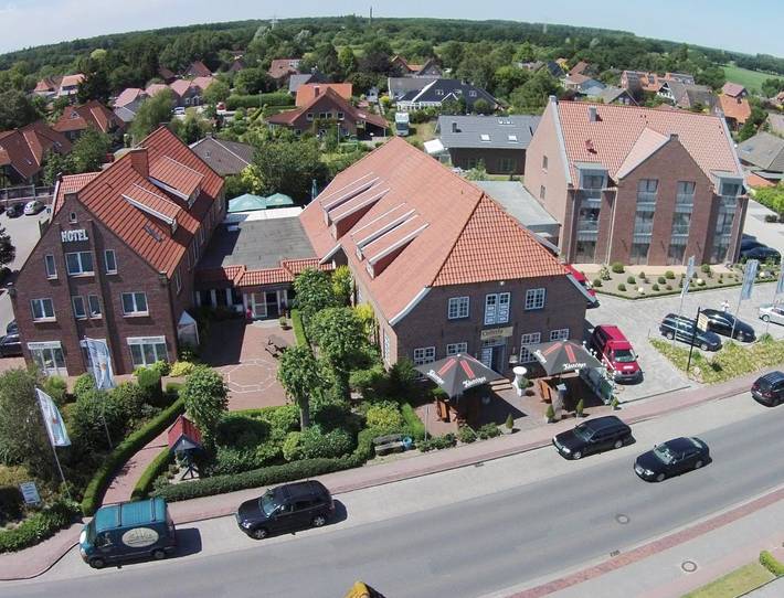Hotel, mit Whirlpool und Terrasse sowie Garten und Sauna in Bockhorn - 3