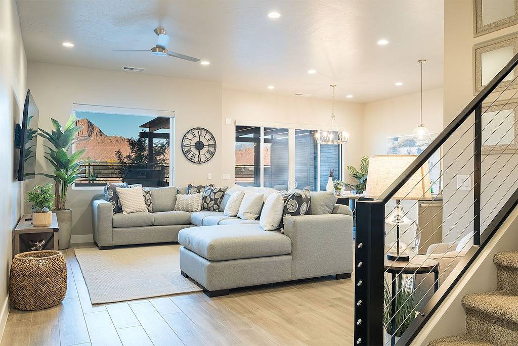 | Stunning Views! Private Hot Tub * Ping Pong in Santa Clara (UT), Zion Nationalpark