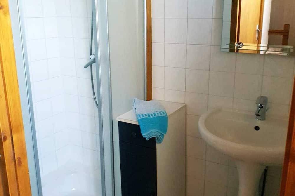 Appartement entier, Petit appartement de charme au cœur de la vallée du Doux in Labatie-d'Andaure, Parc naturel régional des Monts d'Ardèche