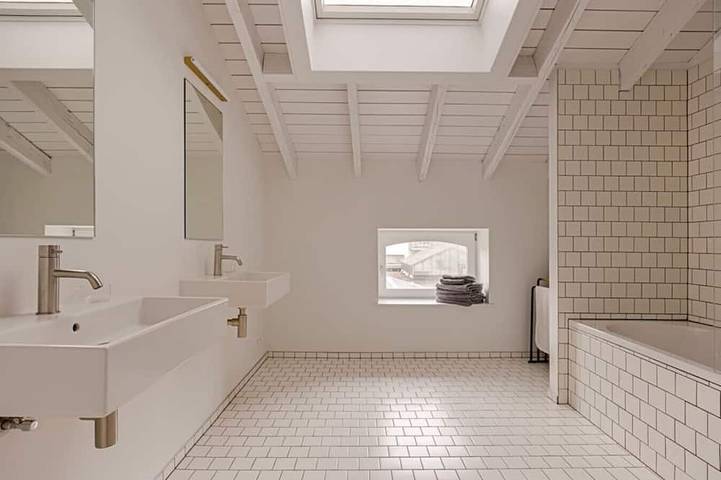 Ganze Wohnung, 3 bedrooms apartment + private parking in Liege historical area in Lüttich, Lüttich und Umgebung