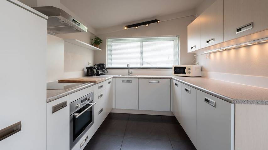 Ferienhaus für 10 Personen, mit Garten und Whirlpool in Kortgene - 2