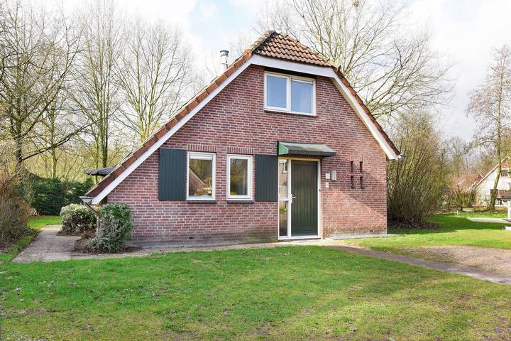 Ferienhaus für 4 Personen, mit Balkon/Terrasse und Terrasse sowie Sauna in Braamt