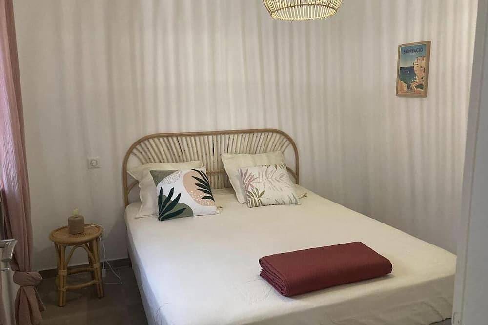 Maison individuelle dans résidence familiale à 700m à pied de la mer. in Ghisonaccia, Région de Corte