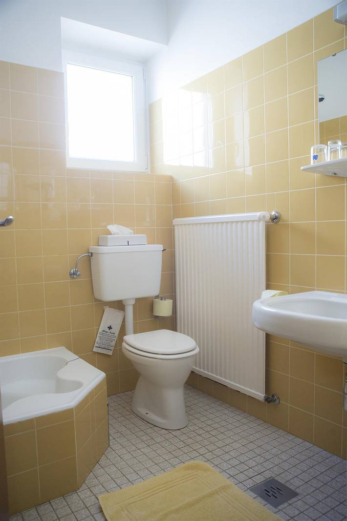 Zweibettzimmer 41 in Fürstenfeld, Steirerland