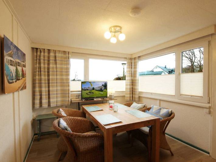 Bungalow für 4 Personen, mit Terrasse, kinderfreundlich in Binz - 3