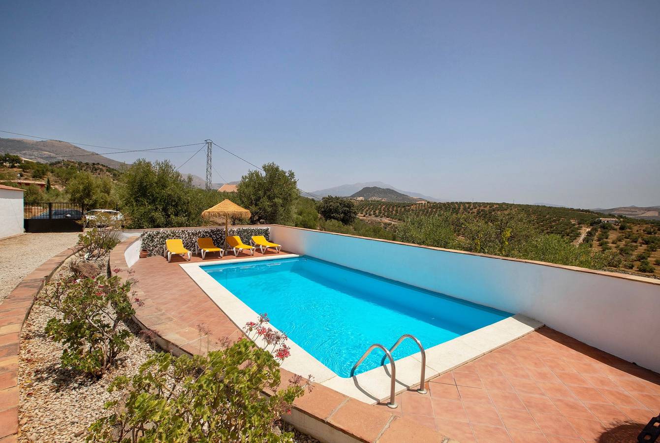 Casa rural 'Monte Cielo' con vistas a la montaña, piscina privada y Wi-Fi in Riogordo, Provincia de Málaga