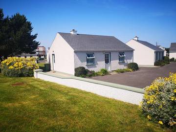 Gîte pour 4 personnes, avec jardin, animaux acceptés dans Dunglow