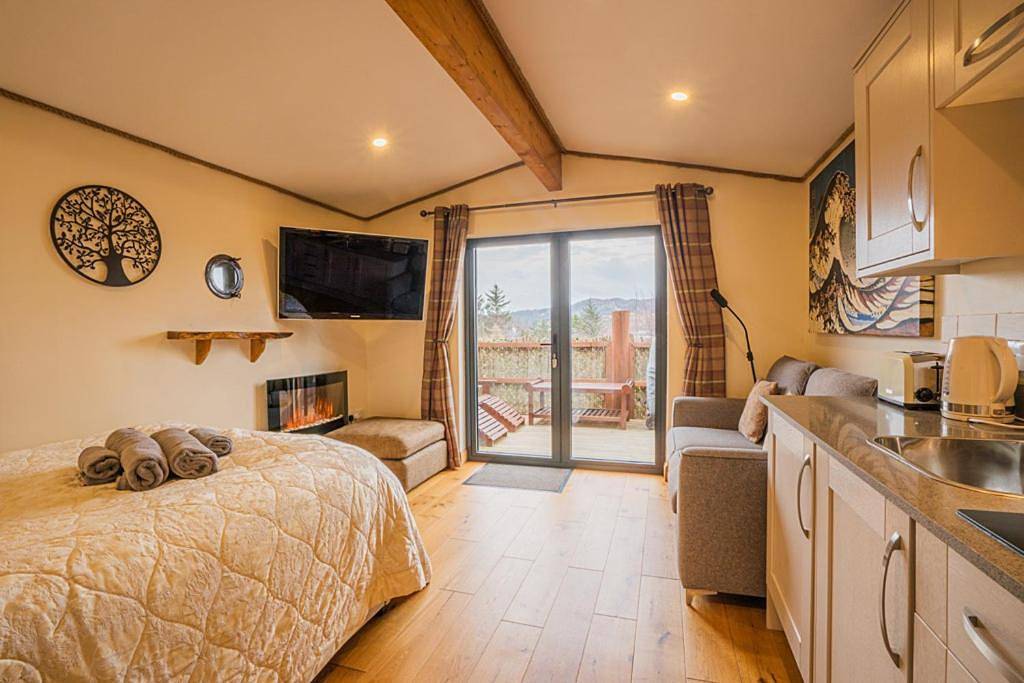 Studio with Mountain View in Highlands