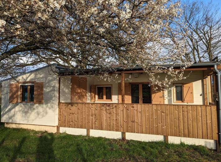Mobil home pour 6 personnes, avec jardin