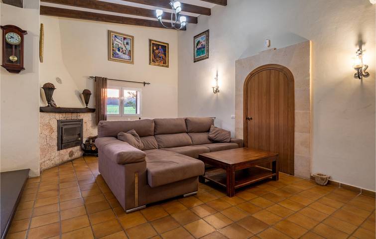 Apartamento de 167m2 con piscina e Internet cerca del Llac de ses Mines in Sineu, Interior de Mallorca