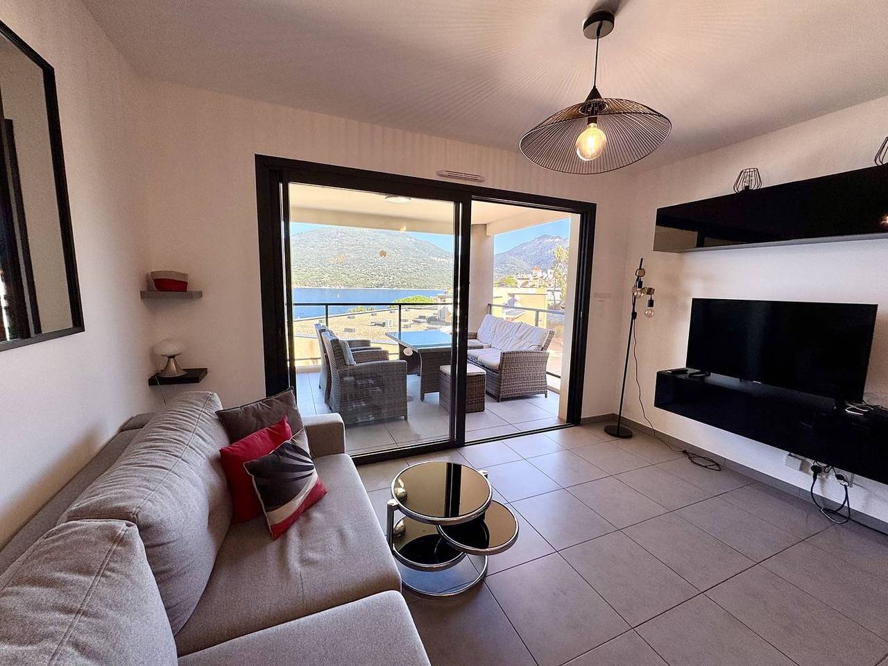 Ganze Ferienwohnung, Ferienwohnung für 4 Personen mit Terrasse in Propriano, Sartène und Umgebung