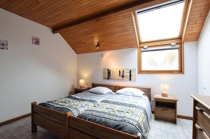 Gîte pour 2 personnes, avec jardin dans Champlon - 2