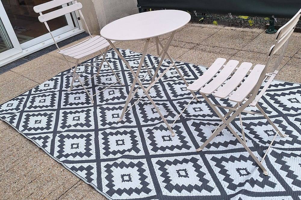 Apartamento entero, The Urban N'est - Terrace - 15mn from La Défense in Nanterre, Altos del Sena