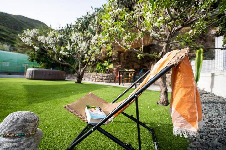 Casa rural para 6 personas, con jacuzzi además de piscina y jardín, Familias con niños en Teror - 4