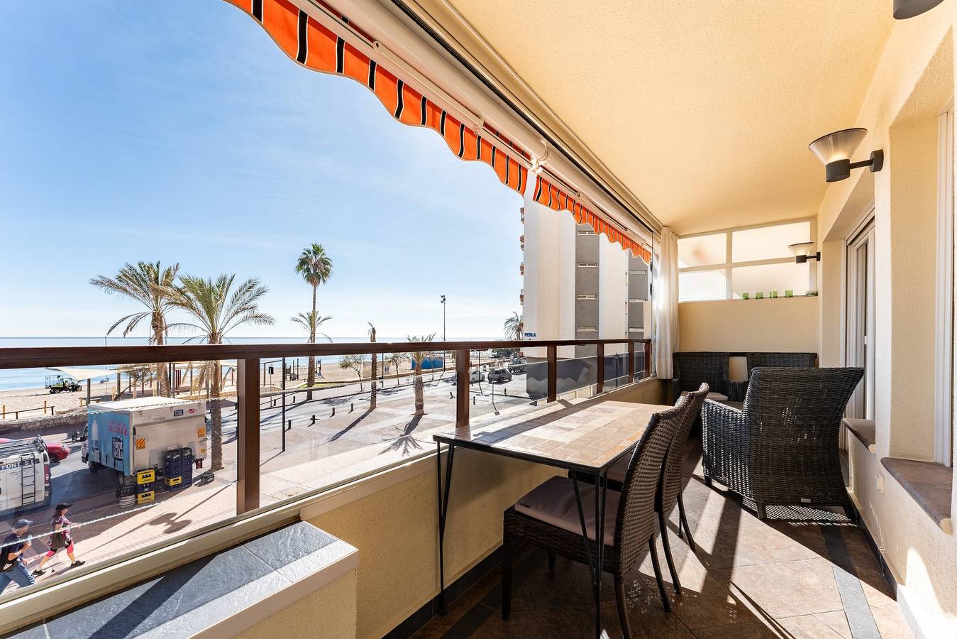 Ganze Wohnung, Ferienwohnung 'Saturno' mit Meerblick, Wlan und Klimaanlage in Fuengirola, Costa del Sol