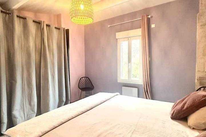 Location de vacances pour 2 personnes, avec jardin à Jau-Dignac-et-Loirac - 3