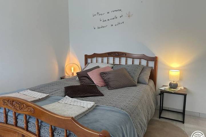 Location de vacances pour 12 personnes, avec Jardin à Péronnas - 3